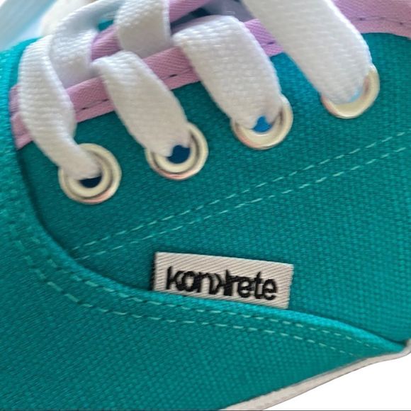NWOT Konkrete Turquoise Canvas Shoes - Picture 5 of 6